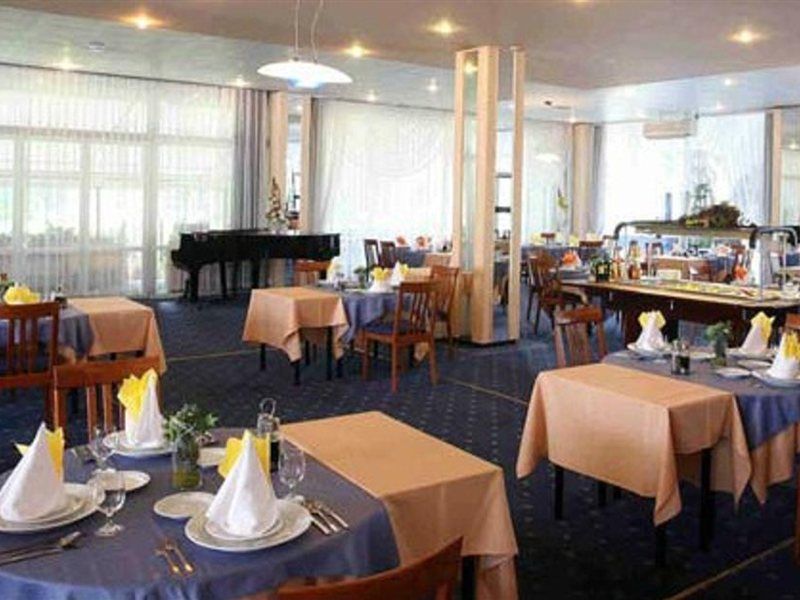 Hotel Lux Banská Bystrica Extérieur photo