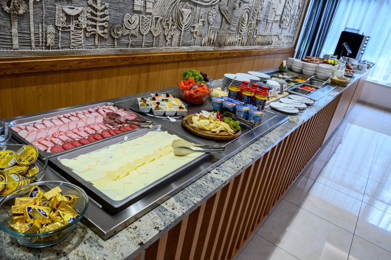 Hotel Lux Banská Bystrica Extérieur photo