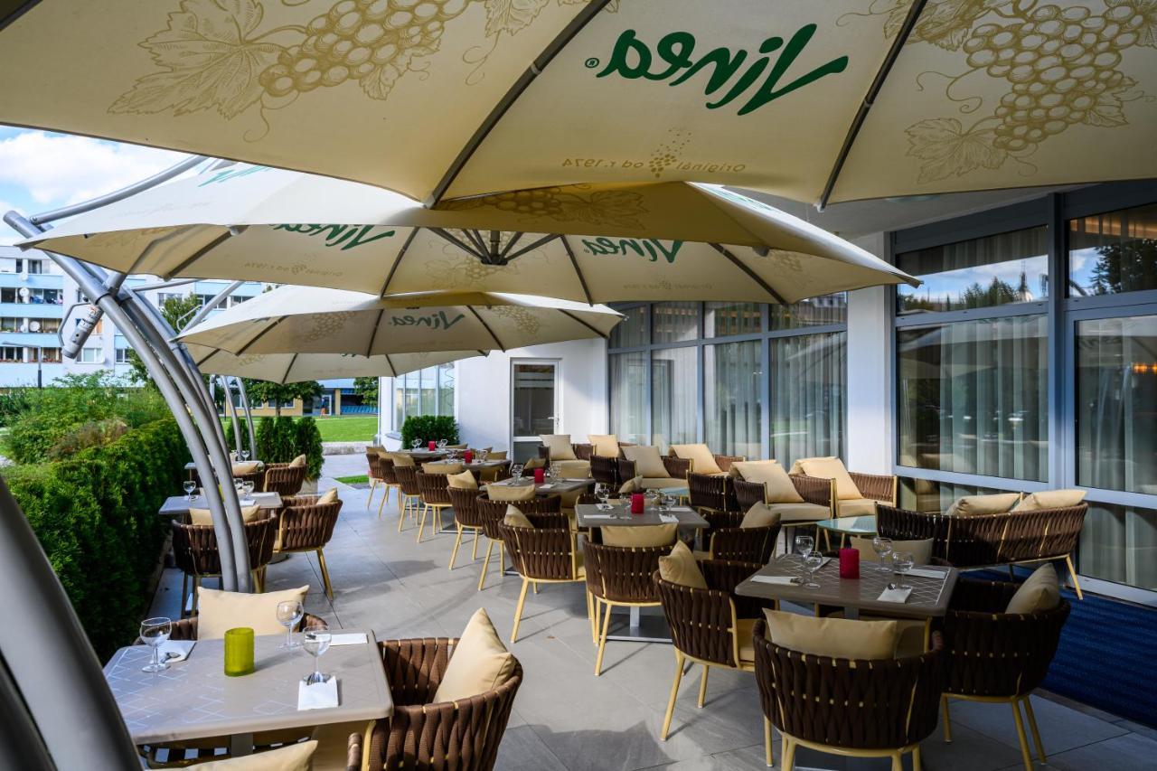 Hotel Lux Banská Bystrica Extérieur photo