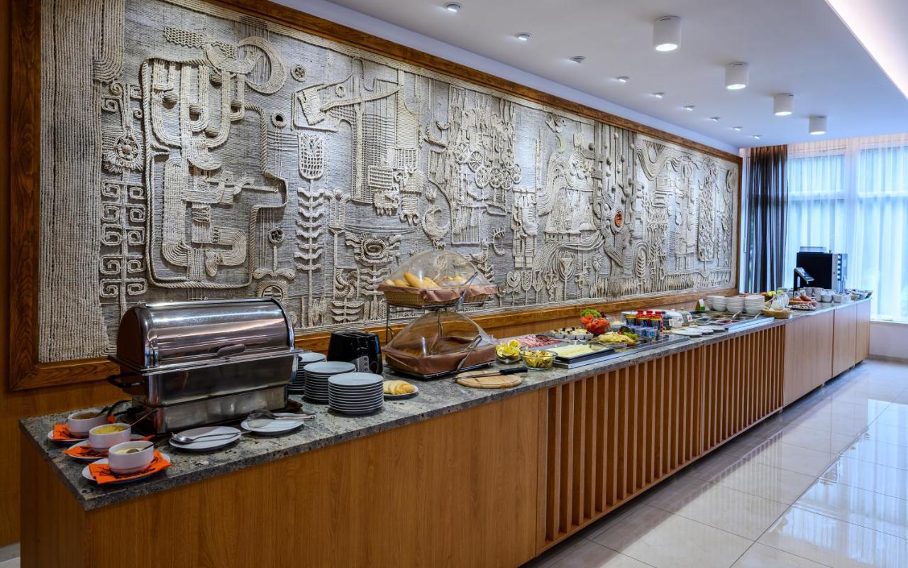 Hotel Lux Banská Bystrica Extérieur photo